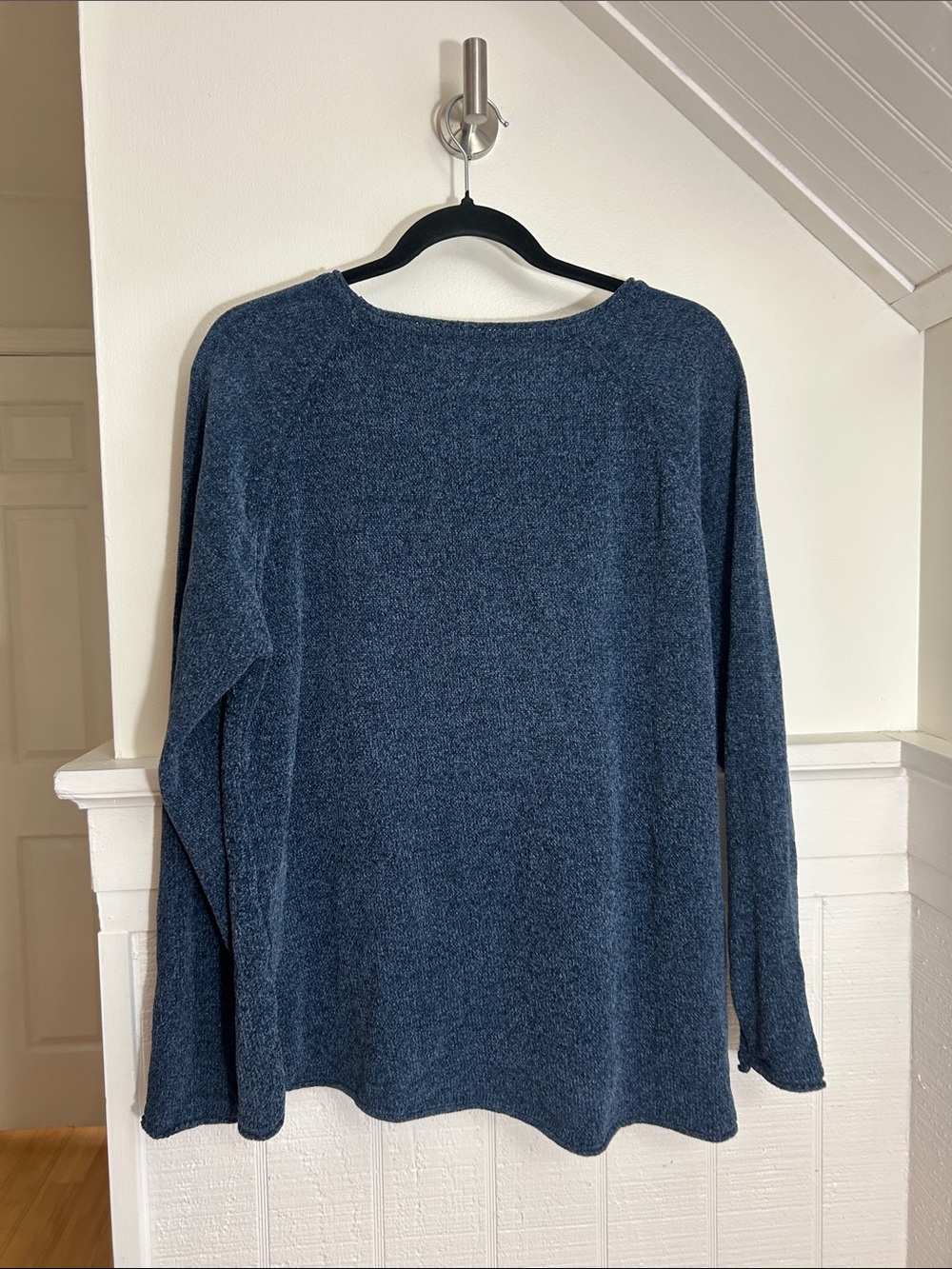 Lulu-B Navy Blue Anchor Design Chenille Sweater size Large - Picture 5 of 7